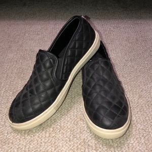 Steve Madden tennis shoes